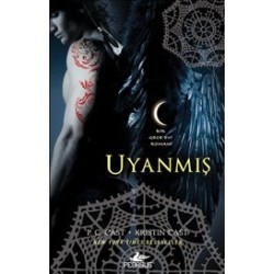 Uyanmış - Gece Evi Serisi 8. Kitap